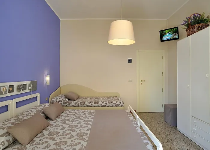מלון Roma 3*